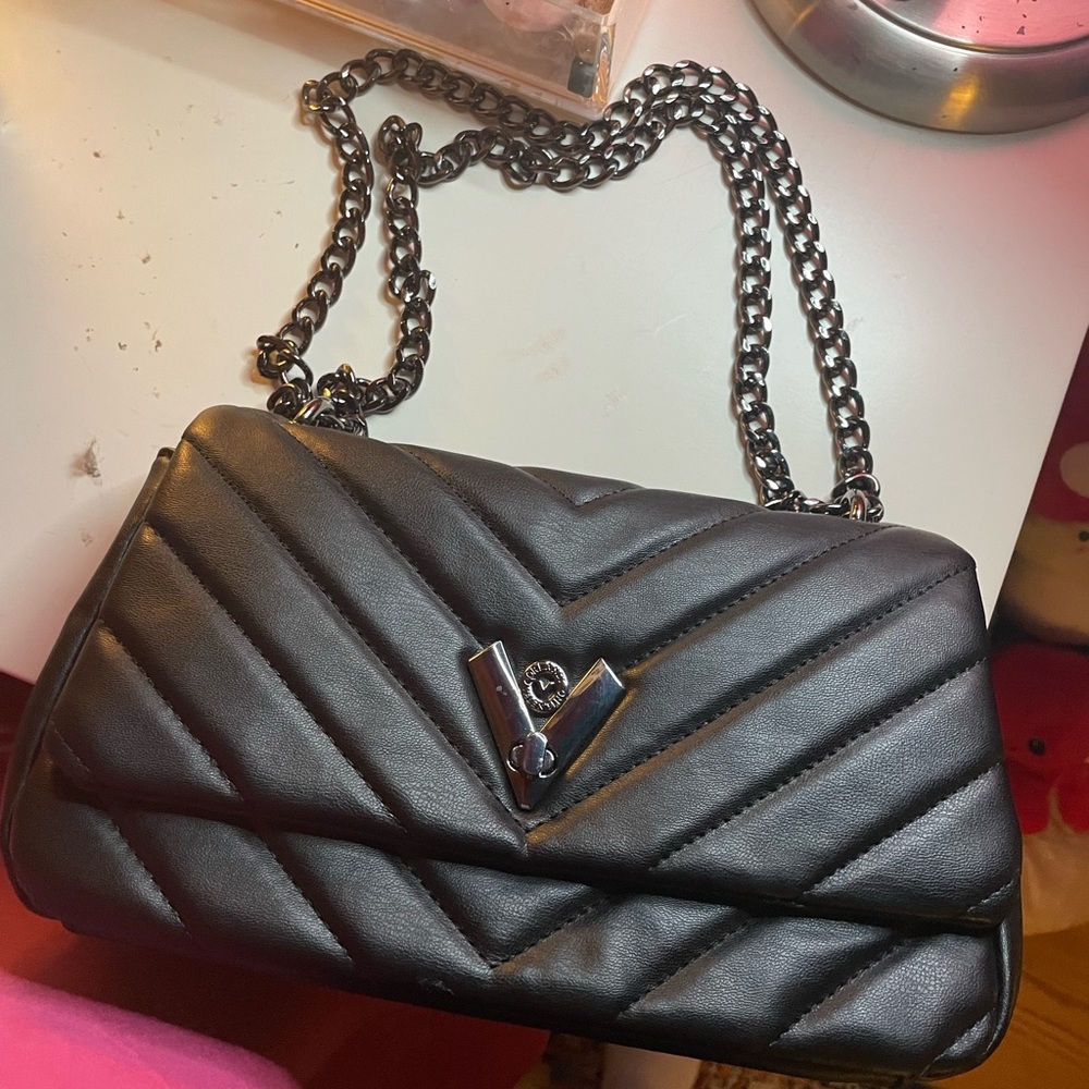 black sleek purse